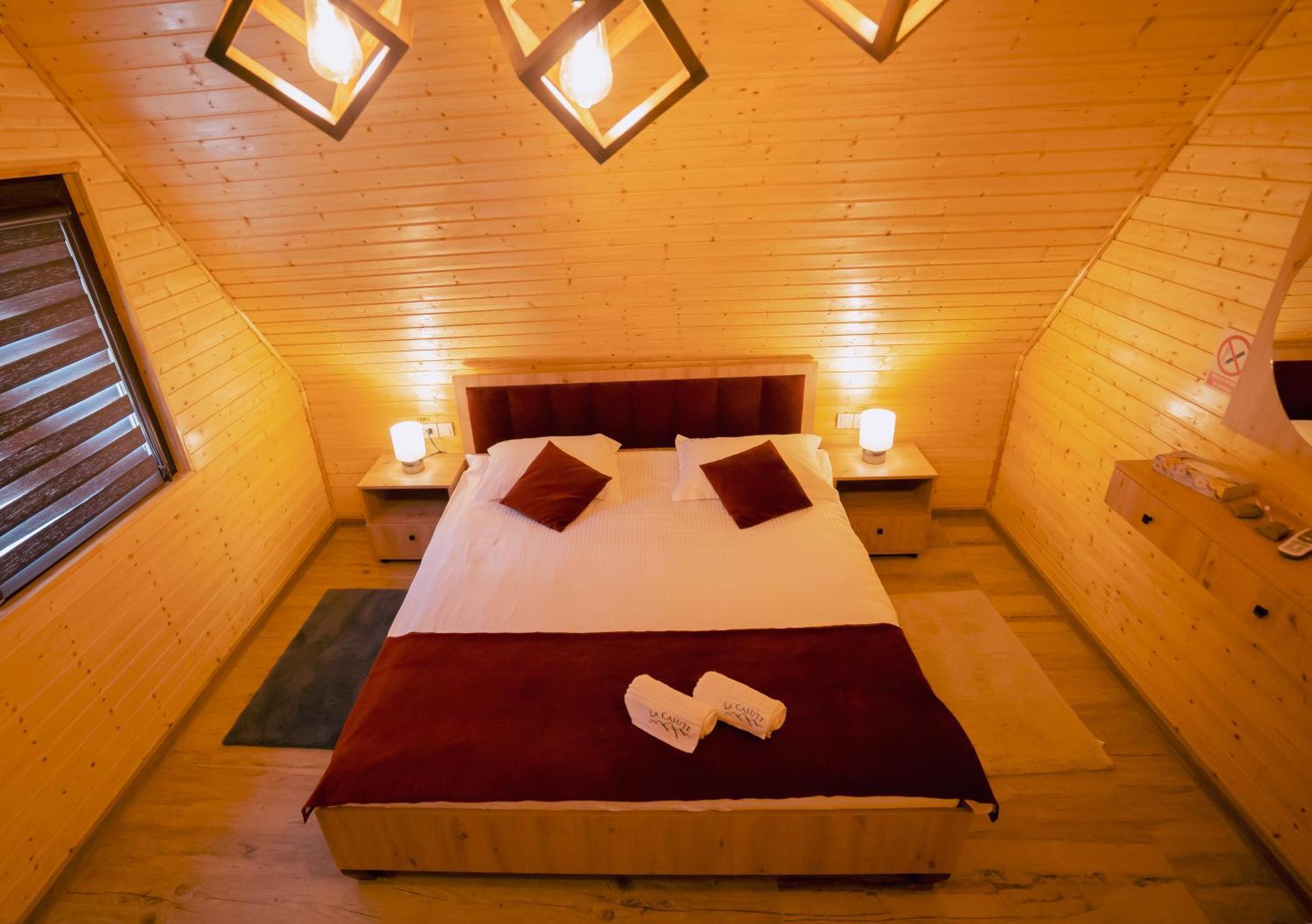 La Casute Hotel Capatineni-Paminteni Eksteriør billede